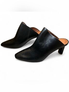 Vetements Womens Shoes 9 EU 40 Black Leather Pointed Toe Mules Slides Pumps
